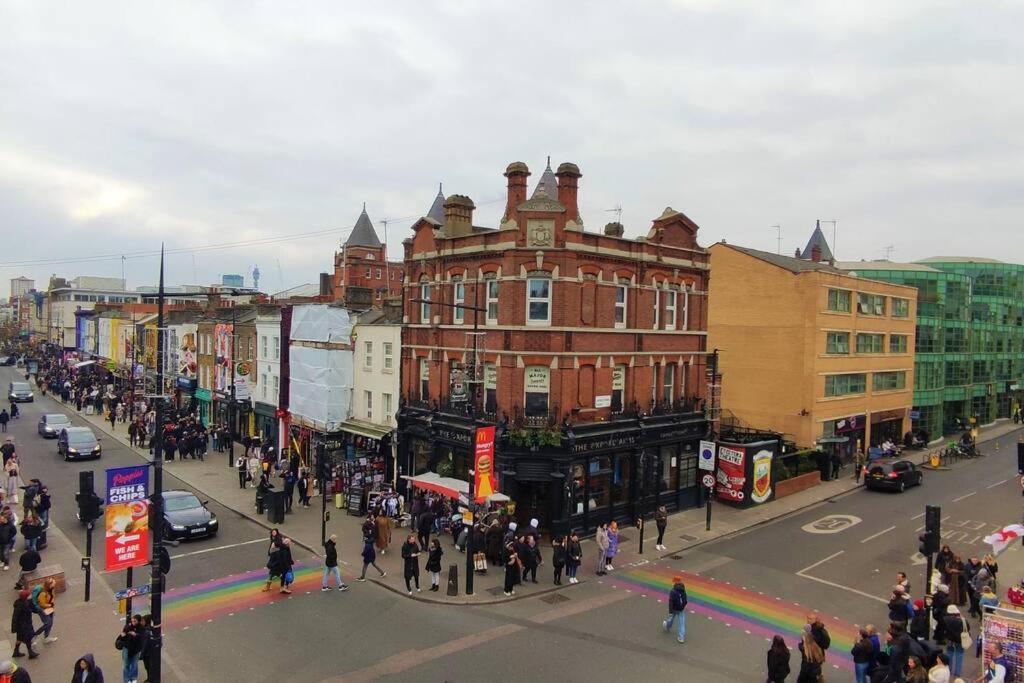 Cyber-art In Camden Apartamento